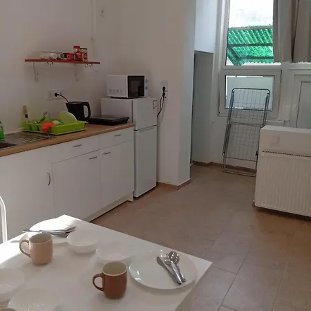 Cozy House With Garden And Freeparking Budapešť