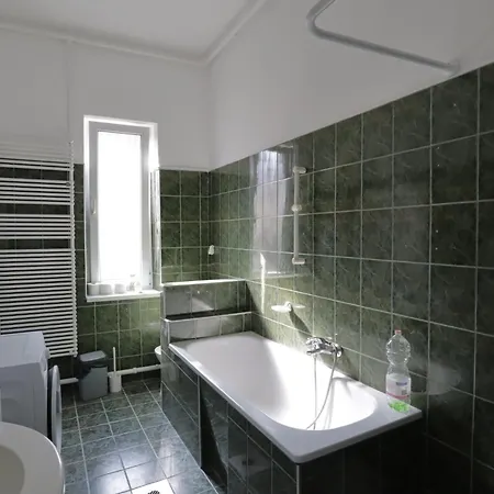 Cozy House With Garden And Freeparking * Budapešť