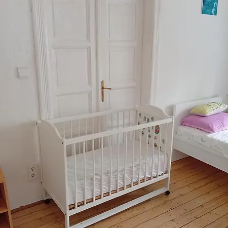 Apartment Cozy With Garden And Freeparking *