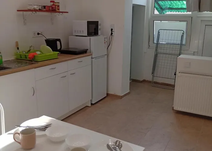 Cozy House With Garden And Freeparking Budapest